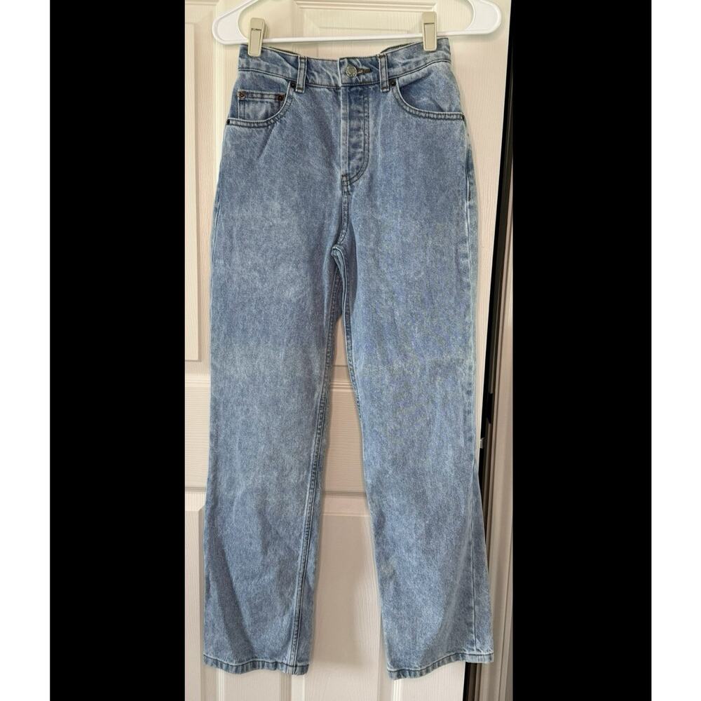 ASOS Jeans Women’s 24/30 High Waist Mom Light‎ Wash